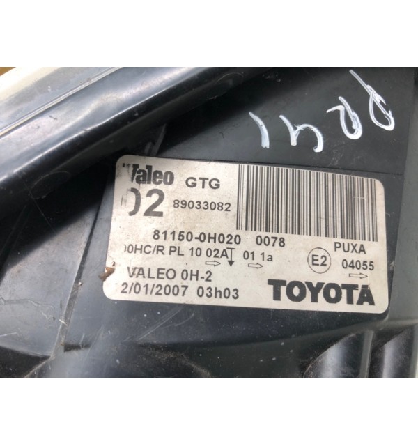 Фара левая бу для Toyota Aygo  1.0 i,  2007 г.