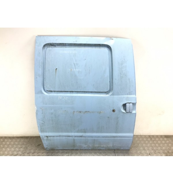 Дверь сдвижная правая бу для Nissan Vanette  2.3 D,  1998 г.