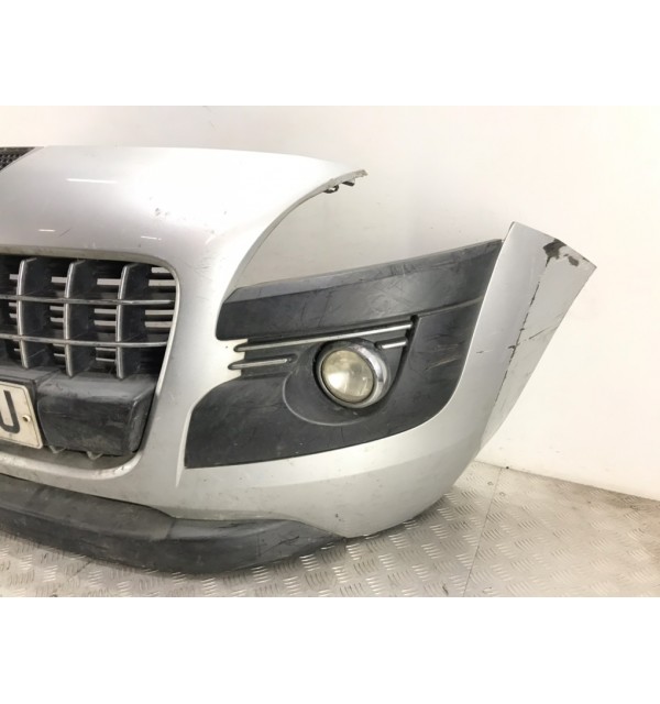 Бампер передний бу для Peugeot 3008  1.6 HDi,  2010 г.