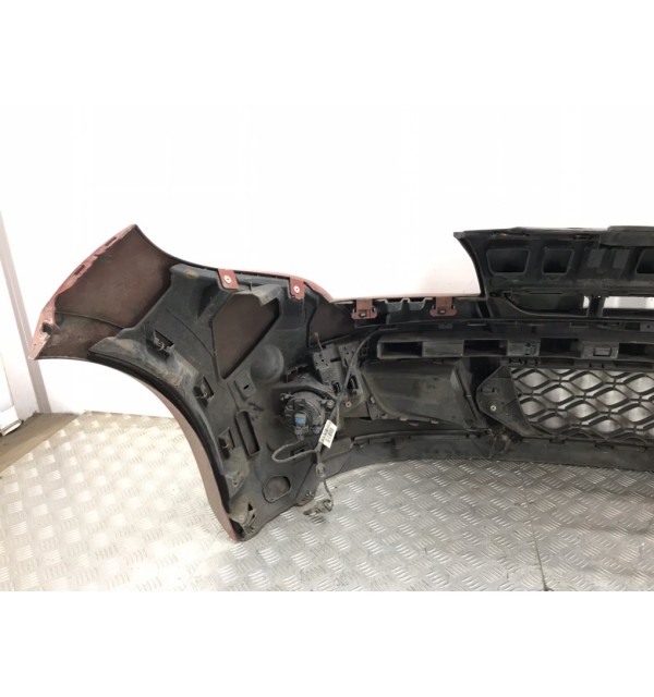 Бампер передний бу для Renault Megane  2.0 DCI,  2010 г.