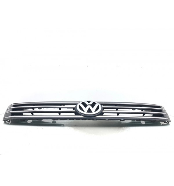 Решетка радиатора бу для Volkswagen Passat B7 2.0 TDi,  2011 г.