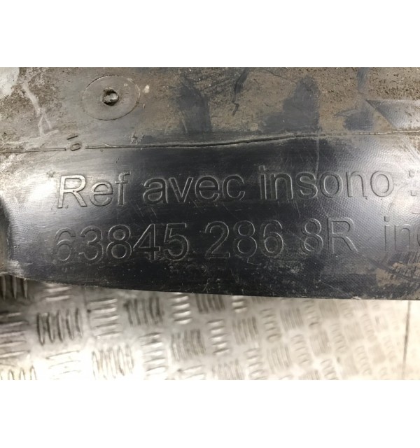 Защита арок передняя правая (подкрылок) бу для Renault Megane  2.0 DCI,  2010 г.