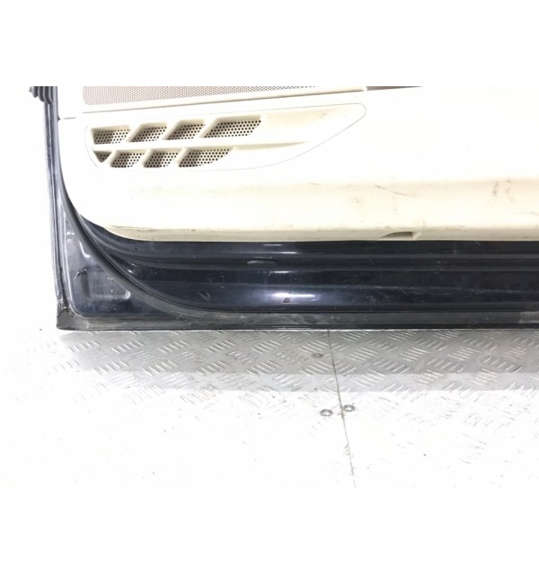 Дверь передняя правая бу для Volkswagen EOS  2.0 FSI,  2008 г.