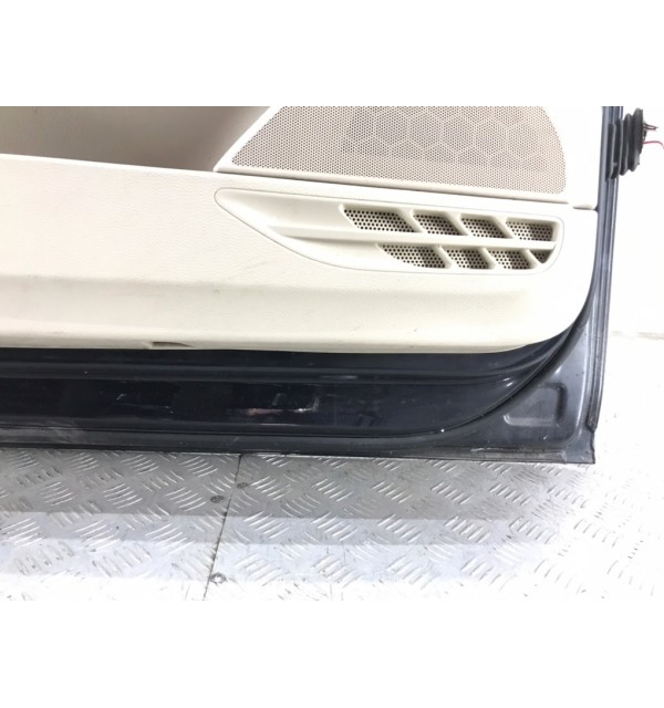 Дверь передняя левая бу для Volkswagen EOS  2.0 FSI,  2008 г.
