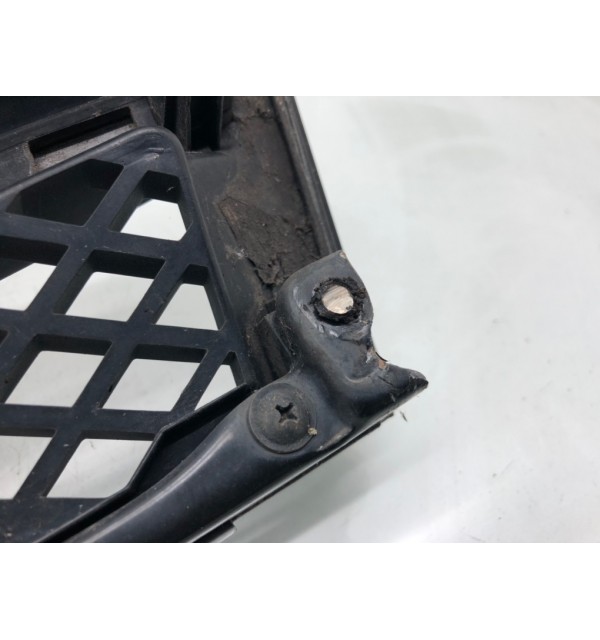 Решетка радиатора бу для Hyundai Tucson  2.0 CRDi,  2006 г.
