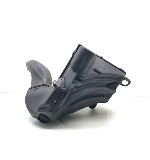 Корпус воздушного фильтра бу для BMW 1 E87/E81/E82/E88 2.0 TD,  2010 г.