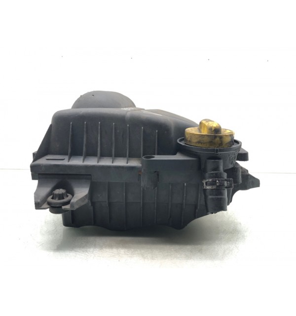 Корпус воздушного фильтра бу для Opel Vivaro  2.0 CDTi,  2007 г.