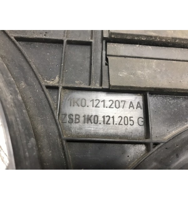Вентилятор радиатора бу для Volkswagen Touran  2.0 TDi,  2005 г.