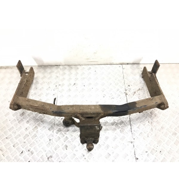 Прицепное устройство (фаркоп) бу для Kia Sorento  2.5 CRDi,  2006 г.