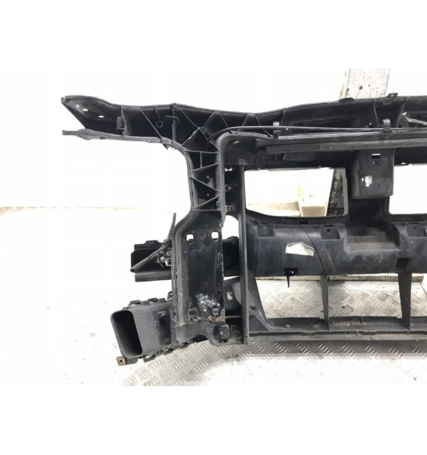 Панель передняя (телевизор) бу для BMW 3 E90/E91/E92/E93 2.0 i,  2009 г.