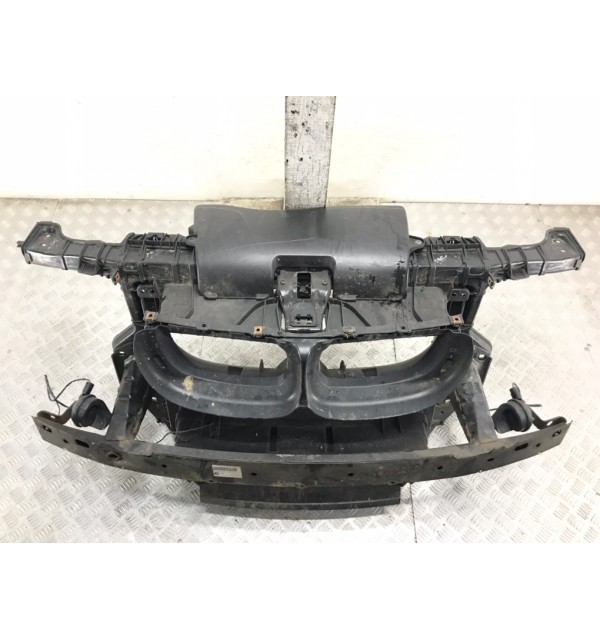 Панель передняя (телевизор) бу для BMW 1 E87/E81/E82/E88 2.0 TD,  2010 г.