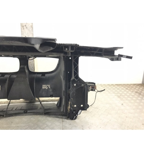 Панель передняя (телевизор) бу для BMW 1 E87/E81/E82/E88 2.0 TD,  2010 г.