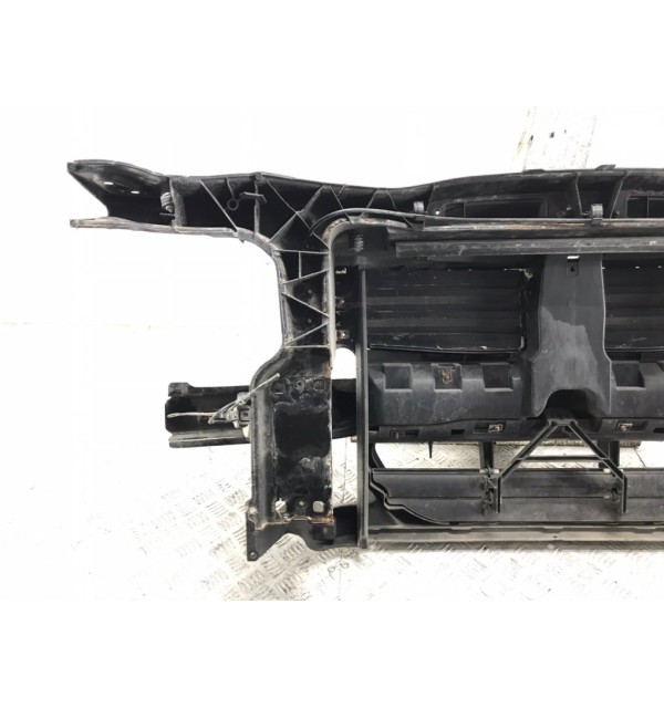 Панель передняя (телевизор) бу для BMW 3 E90/E91/E92/E93 2.0 i,  2009 г.