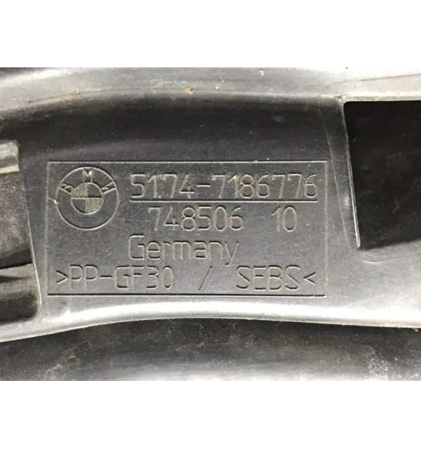 Панель передняя (телевизор) бу для BMW 3 E90/E91/E92/E93 2.0 i,  2009 г.