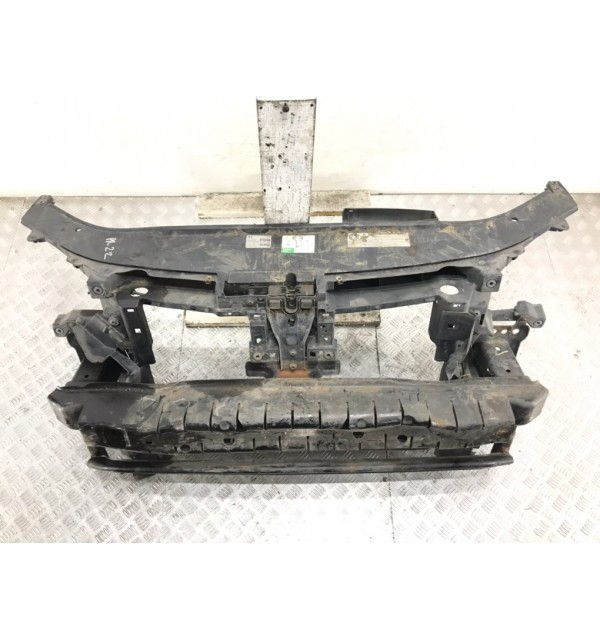 Панель передняя (телевизор) бу для Volkswagen Passat B7 2.0 TDi,  2011 г.