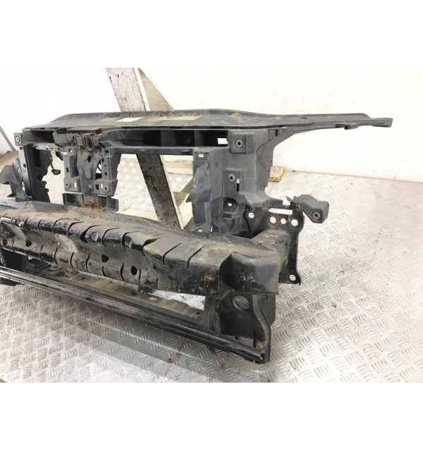 Панель передняя (телевизор) бу для Volkswagen Passat B7 2.0 TDi,  2011 г.