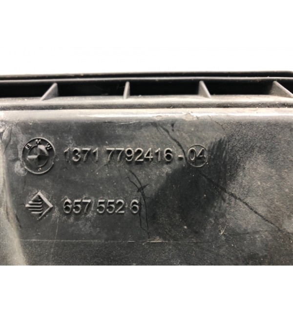 Корпус воздушного фильтра бу для BMW 5 E60/E61 2.0 TD,  2008 г.