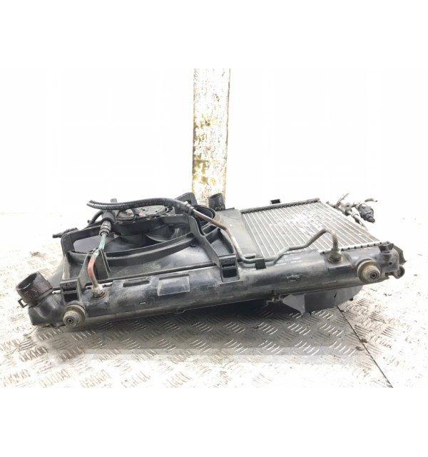 Кассета радиаторов бу для Hyundai Matrix  1.6 i,  2004 г.