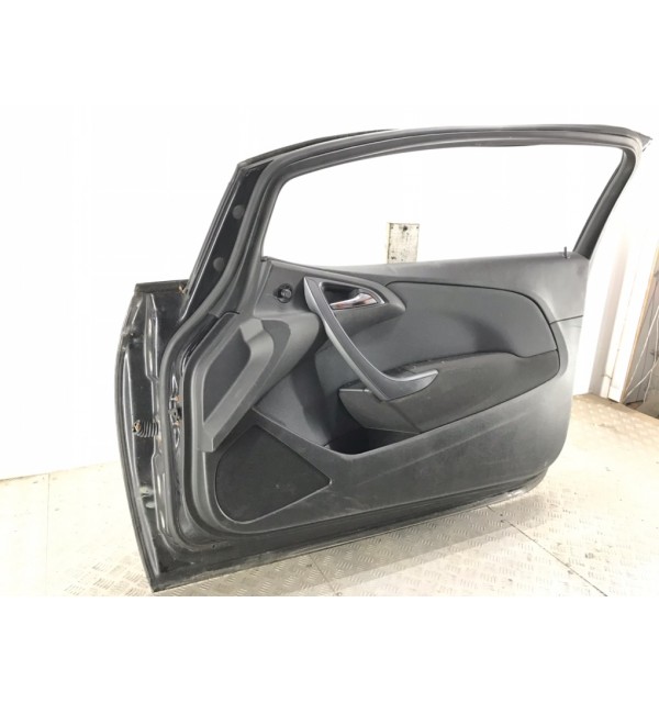 Дверь передняя правая бу для Opel Astra J 1.4 i,  2012 г.