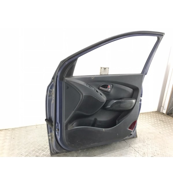 Дверь передняя правая бу для Hyundai ix35  2.0 CRDi,  2013 г.