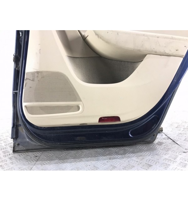 Дверь задняя правая бу для Volkswagen Passat B7 2.0 TDi,  2011 г.