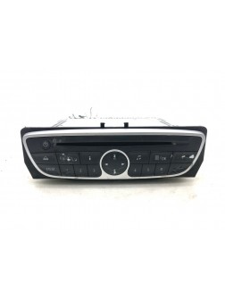Магнитола бу для Renault Megane 3 1.5 DCi,  2010 г.