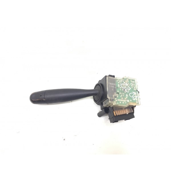 Переключатель подрулевой (стрекоза) бу для Toyota Yaris P1 1.0 i,  2004 г.