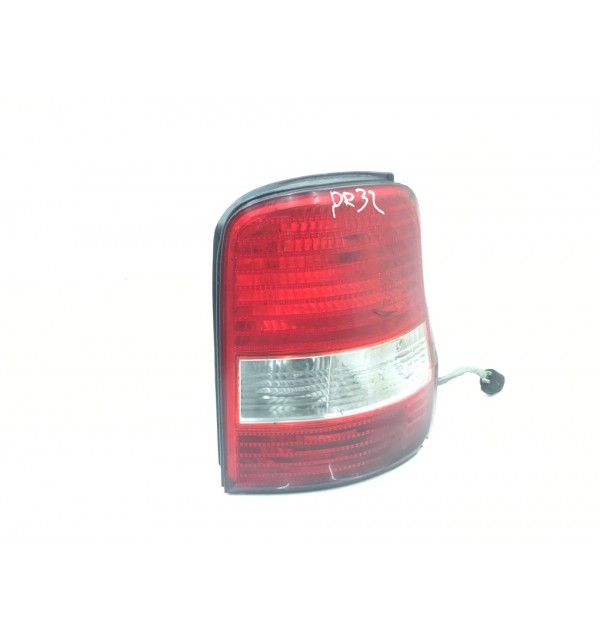 Фонарь задний правый бу для Kia Carnival  2.9 CRDi,  2005 г.