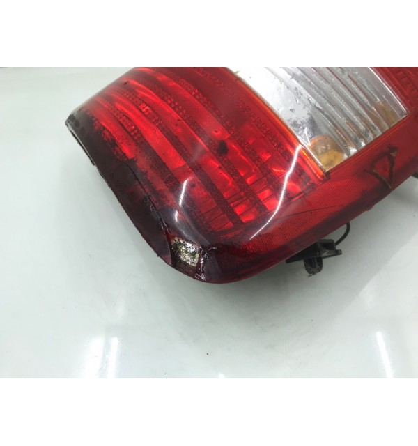 Фонарь задний правый бу для Kia Carnival  2.9 CRDi,  2005 г.