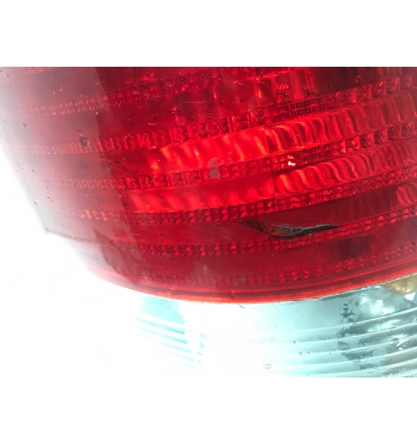 Фонарь задний правый бу для Kia Carnival  2.9 CRDi,  2005 г.