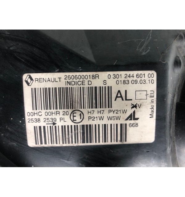 Фара левая бу для Renault Megane  1.5 DCi,  2010 г.