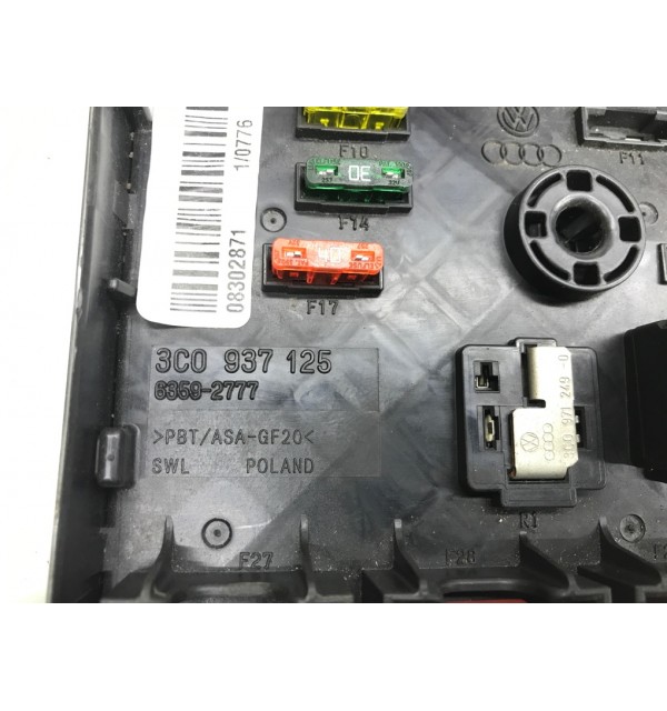 Блок предохранителей бу для Volkswagen Passat CC  2.0 TDi,  2011 г.