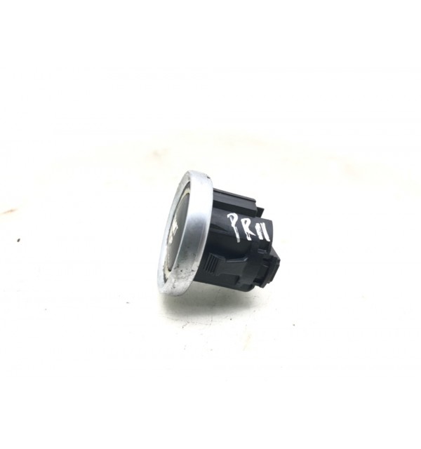 Кнопка запуска двигателя бу для BMW 3 E90/E91/E92/E93 2.0 TD,  2010 г.
