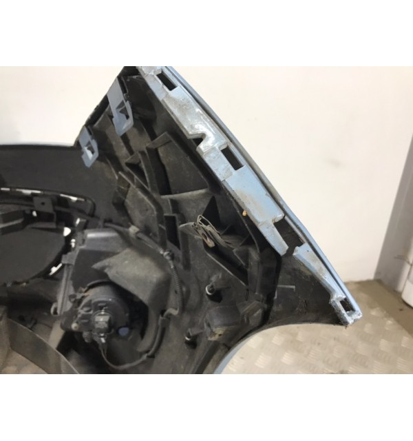 Бампер передний бу для Renault Scenic 3 1.5 DCi,  2009 г.