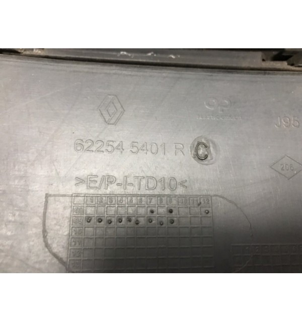Бампер передний бу для Renault Scenic 3 1.5 DCi,  2009 г.