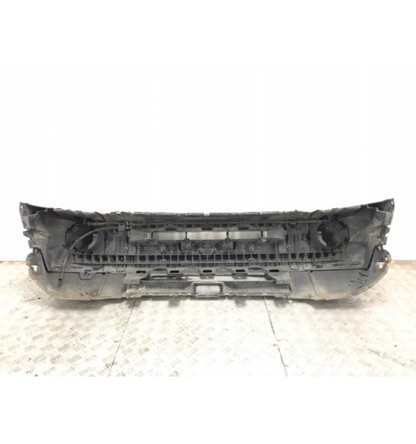 Бампер передний бу для Land Rover Discovery 3 2.7 TD,  2005 г.