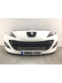 Бампер передний бу для Peugeot 207  1.4 i,  2010 г.