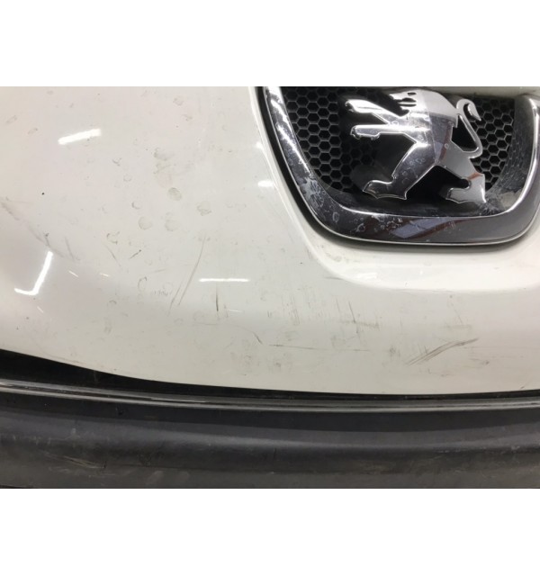 Бампер передний бу для Peugeot 207  1.4 i,  2010 г.