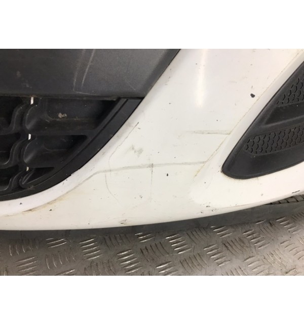 Бампер передний бу для Opel Corsa D 1.0 i,  2014 г.