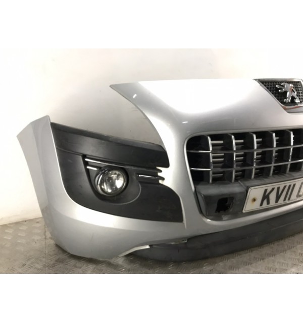 Бампер передний бу для Peugeot 3008  1.6 HDi,  2011 г.