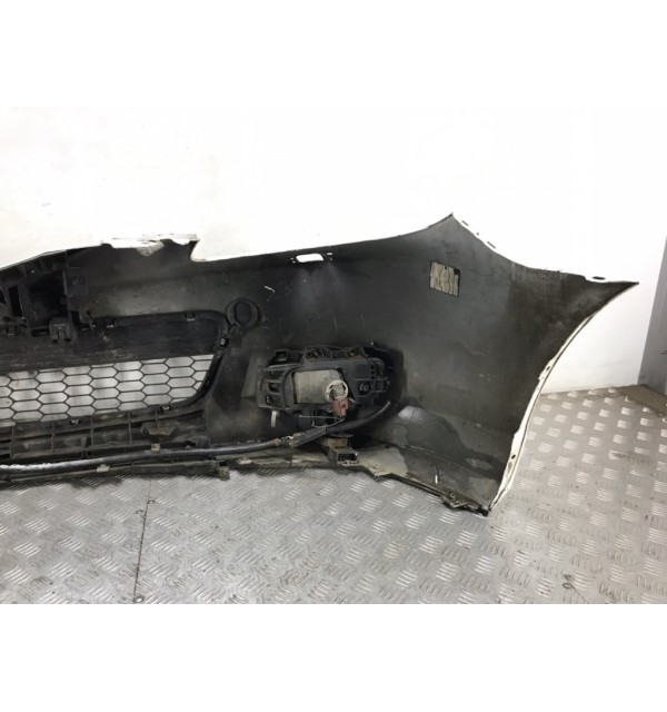 Бампер передний бу для Mazda 3  BK 2.0 CDT,  2008 г.