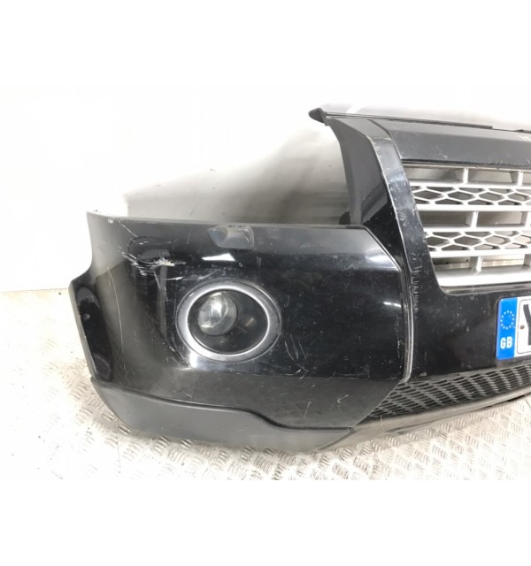 Бампер передний бу для Land Rover Freelander 2 2.2 TD,  2008 г.