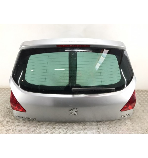 Крышка багажника бу для Peugeot 3008  1.6 HDi,  2011 г.