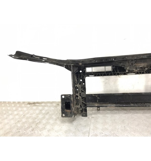 Панель передняя (телевизор) бу для Skoda Fabia 2 1.2 TSI,  2011 г.