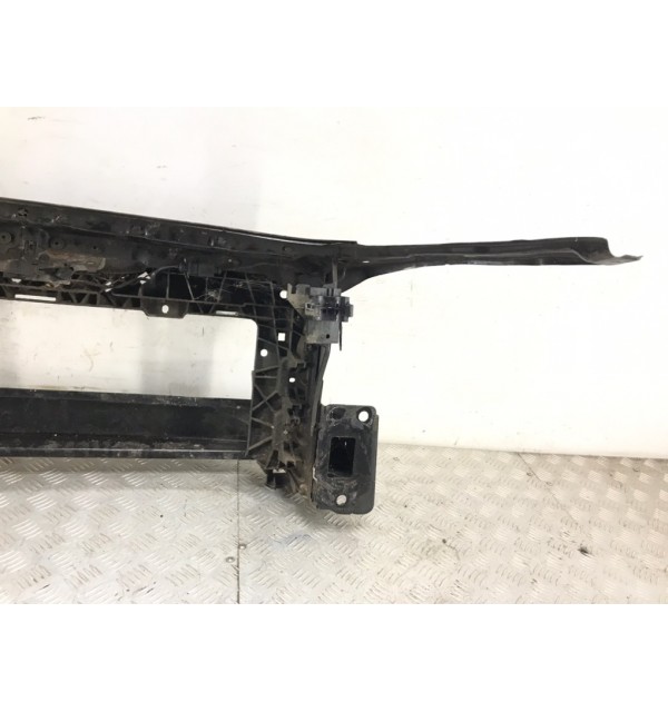 Панель передняя (телевизор) бу для Skoda Fabia 2 1.2 TSI,  2011 г.