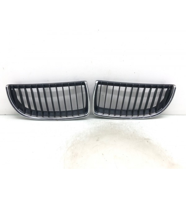 Решетка радиатора бу для BMW 3 E90/E91/E92/E93 2.0 TD,  2007 г.