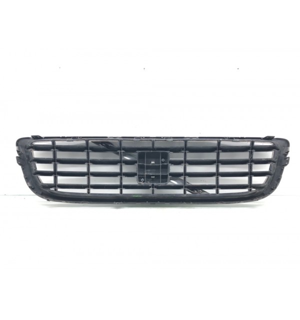 Решетка радиатора бу для Volvo V50  2.0 TD,  2007 г.