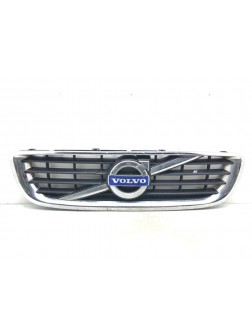 Решетка радиатора бу для Volvo S40  1.6 TD,  2011 г.
