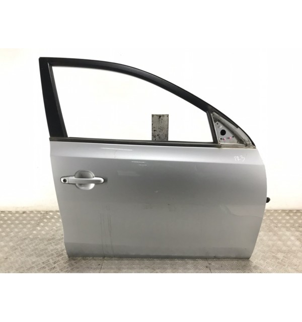 Дверь передняя правая бу для Hyundai i30  1.4 i,  2010 г.