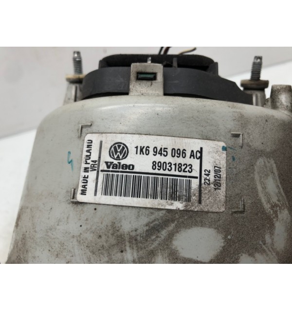 Фонарь задний правый бу для Volkswagen Golf 5 2.0 TDi,  2007 г.
